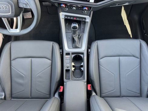 Used 2025 Audi Q3 2.0T Premium Plus w/ Premium Plus Package image 18