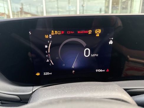 Used 2024 Buick Envista Sport Touring w/ Convenience I Package image 14