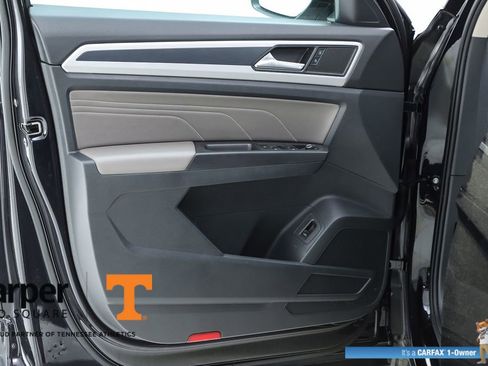 Used 2023 Volkswagen Atlas SEL R-Line AWD/4WD image 18