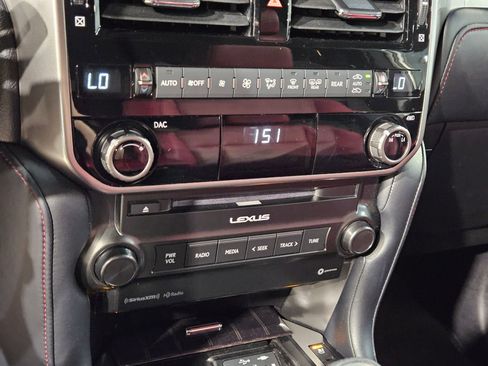 Used 2023 Lexus GX 460 Premium w/ Premium Package AWD/4WD image 32