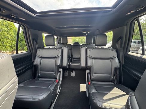 Used 2025 Ford Expedition Max Platinum w/ Stealth Performance Package AWD/4WD image 22