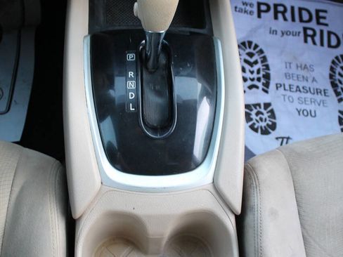 Used 2015 Nissan Rogue SV image 33