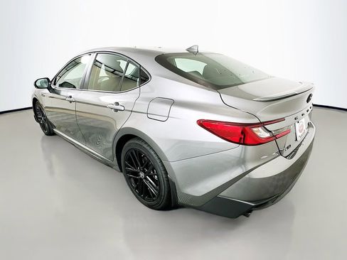 Used 2026 Toyota Camry SE w/ Convenience Package FWD image 7