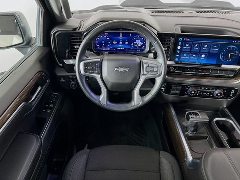 Used 2024 Chevrolet Silverado 1500 LT Trail Boss w/ Protection Package AWD/4WD image 22