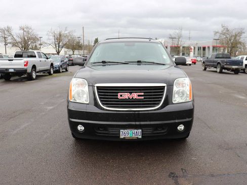 Used 2013 GMC Yukon XL SLT image 2