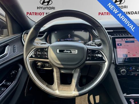 Used 2022 Jeep Grand Cherokee L Overland AWD/4WD image 12