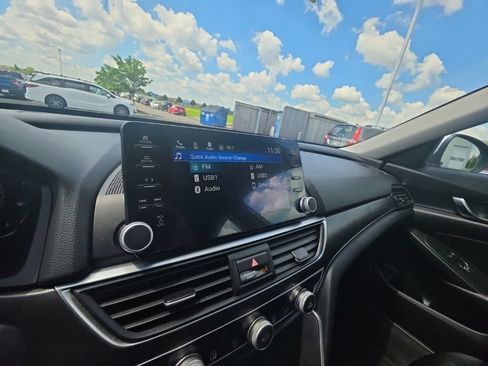 Used 2021 Honda Accord LX image 16