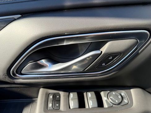 Certified 2024 GMC Yukon XL SLT image 19