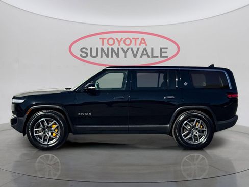 Used 2023 Rivian R1S Adventure image 6