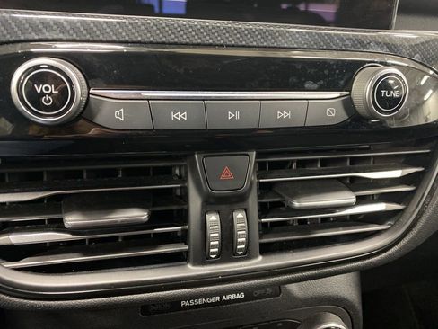 Used 2024 Ford Escape ST-Line image 39