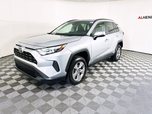 Used 2024 Toyota RAV4 XLE image 7