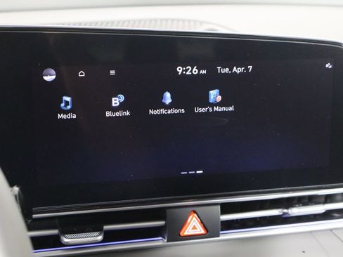 Used 2025 Hyundai Elantra SEL FWD image 30