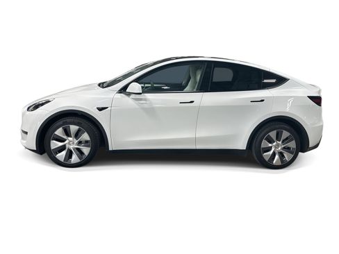 Certified 2023 Tesla Model Y Long Range AWD/4WD image 3