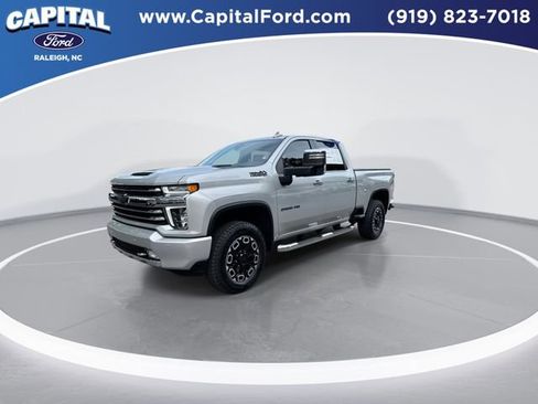 Used 2021 Chevrolet Silverado 2500 High Country w/ Z71 Off-Road Package AWD/4WD image 4