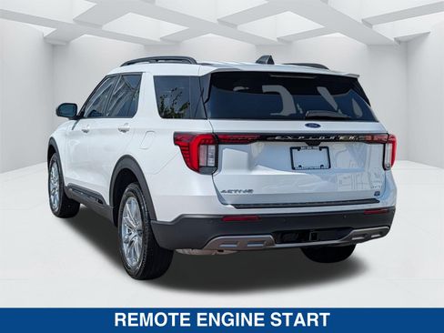 New 2026 Ford Explorer Active w/ Active Comfort Package AWD/4WD image 8