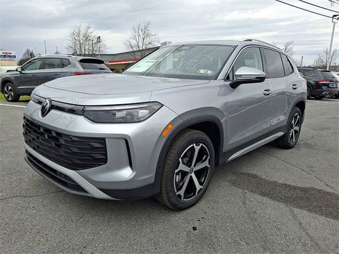 New 2026 Volkswagen Tiguan SE image 5