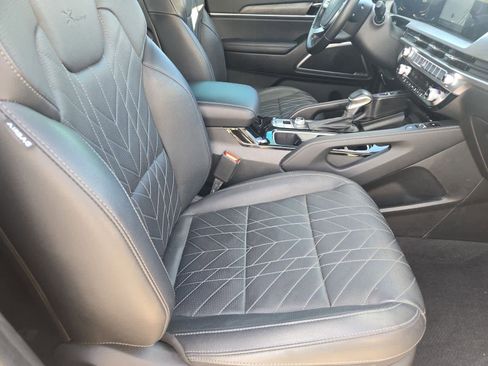 Used 2024 Kia Telluride EX X-Line image 22