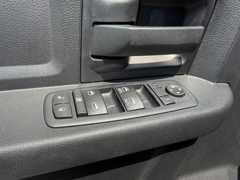 Used 2016 RAM 1500 Express AWD/4WD image 16