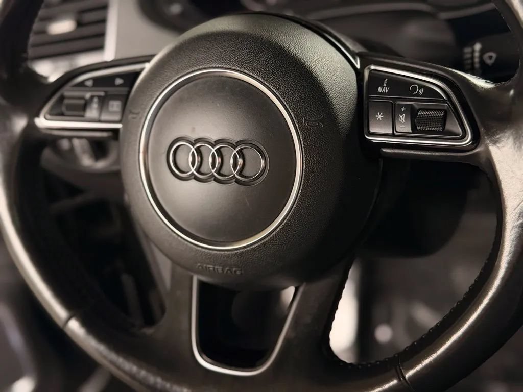 Used 2015 Audi Q3 2.0T Prestige w/ Prestige Package AWD/4WD image 38