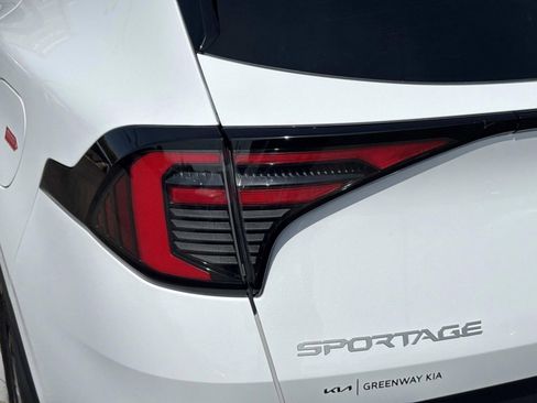 New 2026 Kia Sportage EX FWD image 11