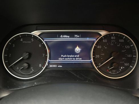 Used 2024 Nissan Sentra SV FWD image 13