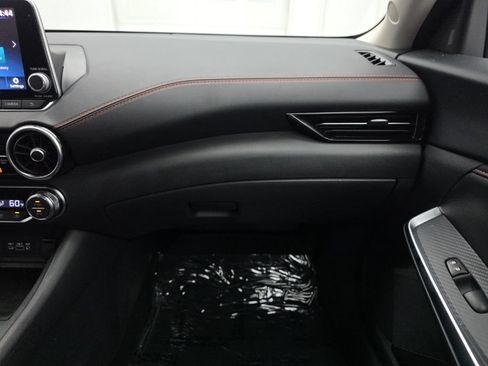 Used 2025 Nissan Sentra SR FWD image 35