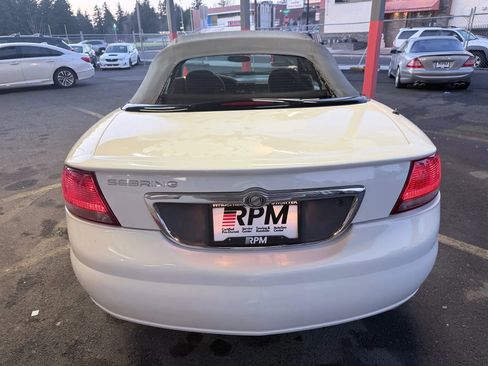 Used 2005 Chrysler Sebring GTC w/ Security Group image 6