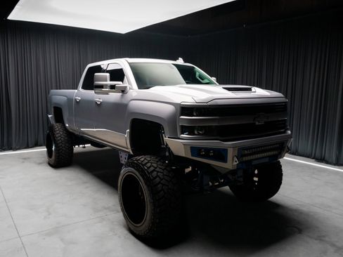 Used 2016 Chevrolet Silverado 2500 LTZ w/ Duramax Plus Package AWD/4WD image 16
