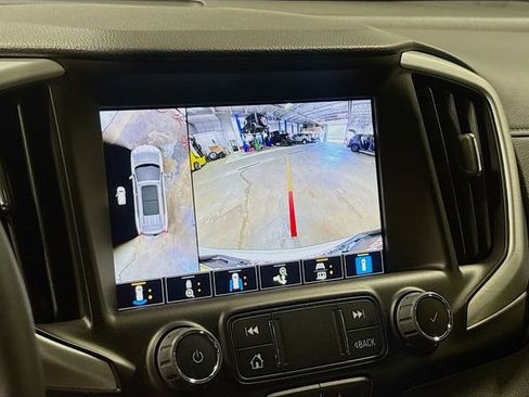 Used 2024 GMC Terrain SLT w/ Tech Package AWD/4WD image 14