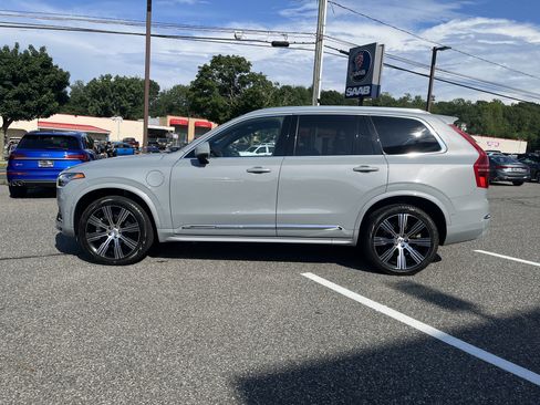 Certified 2024 Volvo XC90 T8 Ultimate w/ Protection Package Premier image 4
