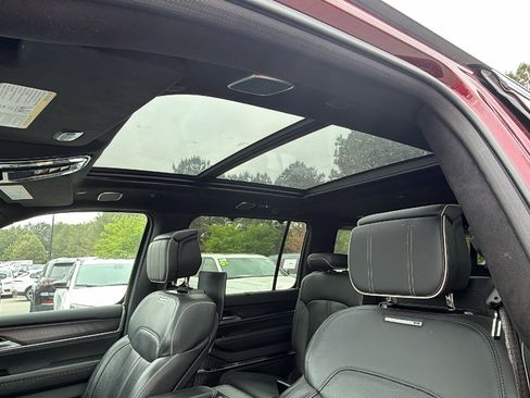 Certified 2025 Jeep Grand Wagoneer Series II Obsidian w/ Quick Order Packagew 28T AWD/4WD image 18