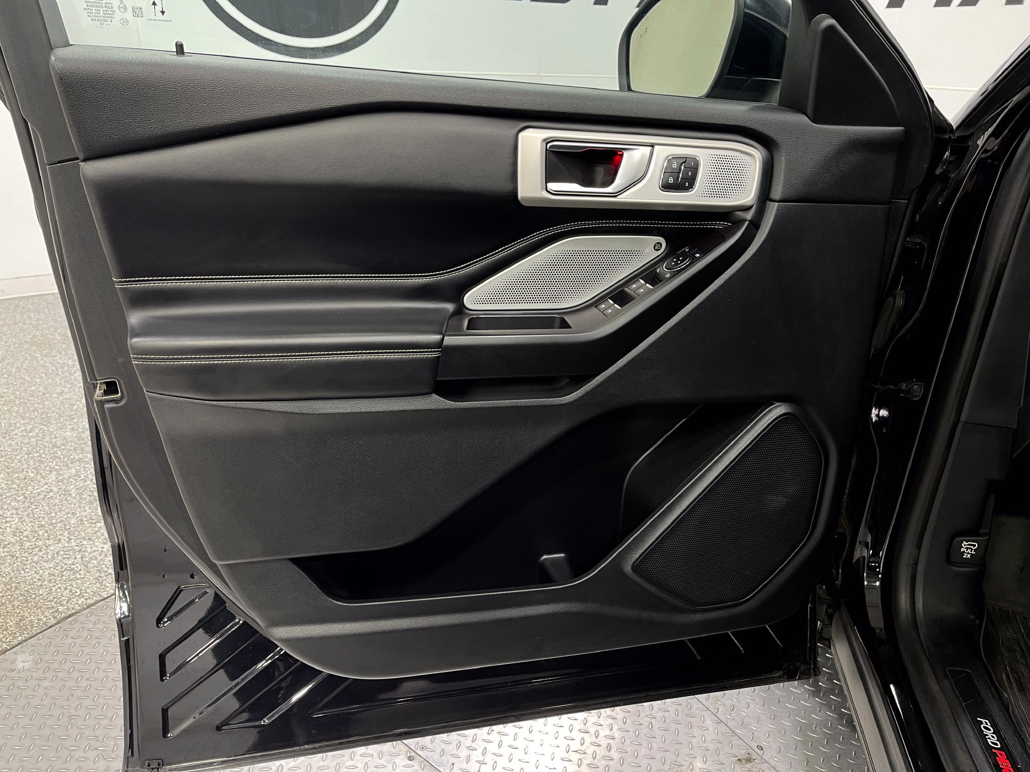 Used 2020 Ford Explorer ST w/ Premium Technology Package AWD/4WD image 15