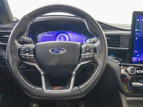 Used 2023 Ford Explorer ST w/ Equipment Group 401A AWD/4WD image 34