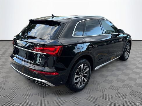 Used 2023 Audi Q5 2.0T Premium w/ Convenience Package image 8