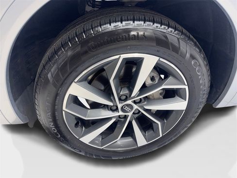 Used 2022 Audi Q5 2.0T Premium w/ Convenience Package image 89