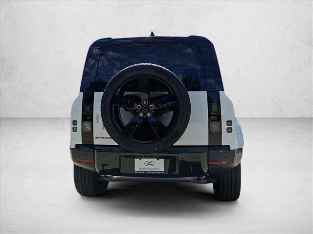 New 2026 Land Rover Defender 110 S AWD/4WD image 8
