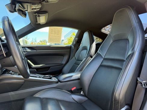 Certified 2022 Porsche 911 Carrera image 5