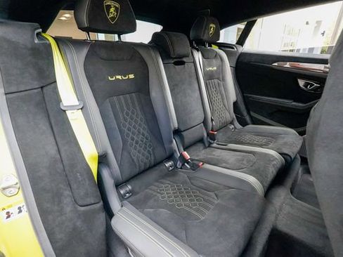 Used 2023 Lamborghini Urus Performante image 96
