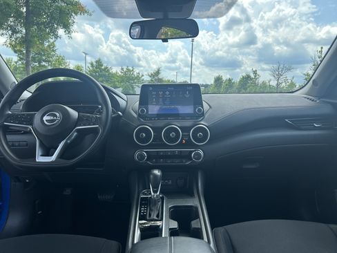 Used 2025 Nissan Sentra SV FWD image 29