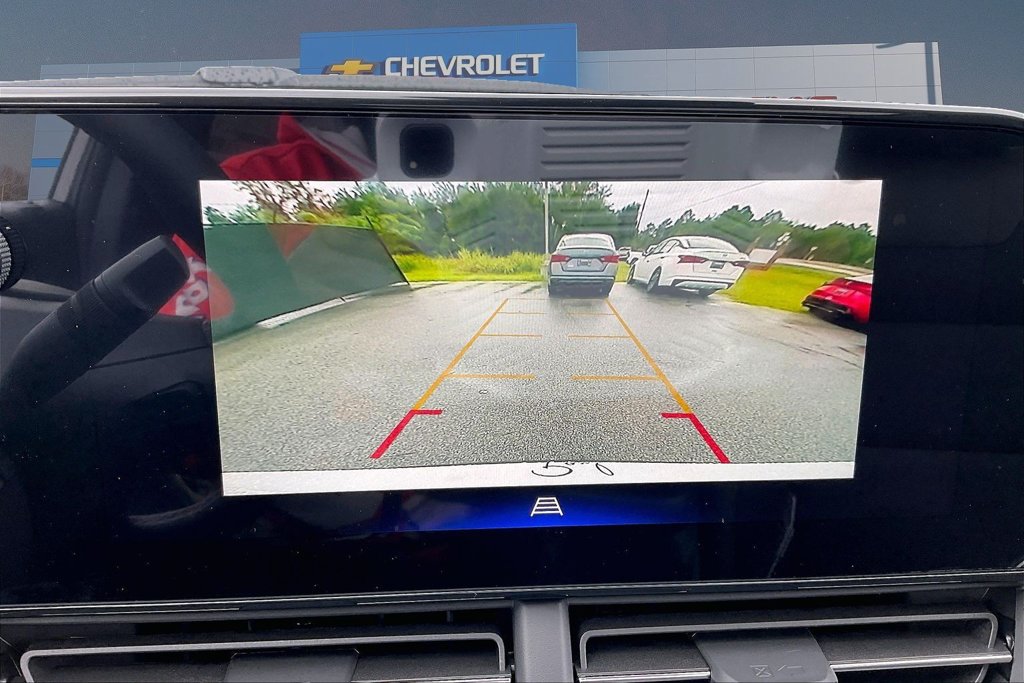 New 2026 Chevrolet Trax ACTIV w/ Sunroof Package FWD image 24