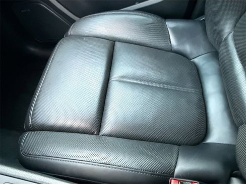 Used 2018 Porsche Macan GTS w/ Premium Package Plus image 22