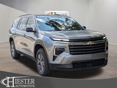 New 2025 Chevrolet Traverse LT w/ Driver Confidence Package