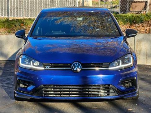 Used 2018 Volkswagen Golf R 4-Door image 8