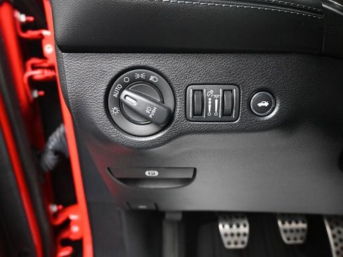 Used 2021 Dodge Challenger R/T Scat Pack w/ Plus Package image 19