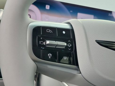 New 2026 Genesis GV70 2.5T Advanced image 18