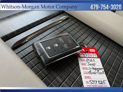 Used 2023 Jeep Wagoneer L Series II AWD/4WD image 24