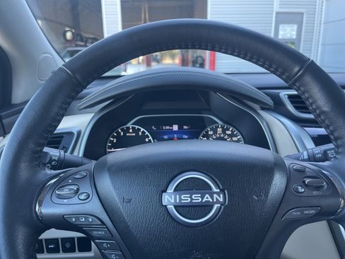 Used 2023 Nissan Murano Platinum w/ Cargo Package image 12