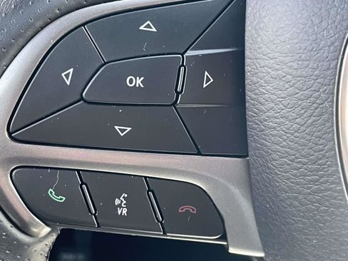 Used 2024 Dodge Durango SXT image 9