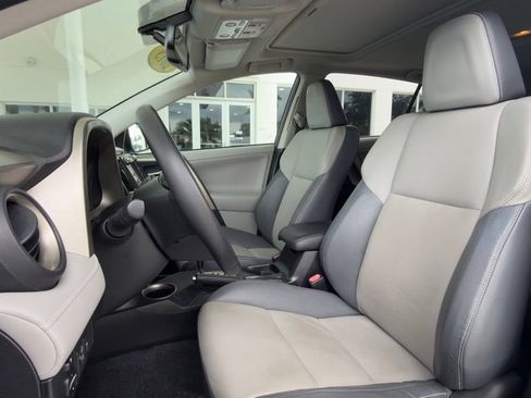 Used 2013 Toyota RAV4 Limited FWD image 4