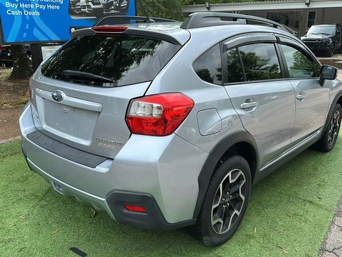 Used 2017 Subaru Crosstrek 2.0i Premium AWD/4WD image 7